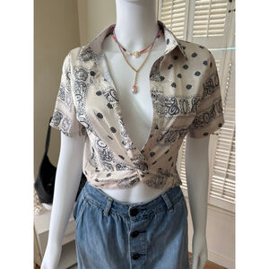 Women's Superdown Beige & Black Paisley Button Down Shirt S